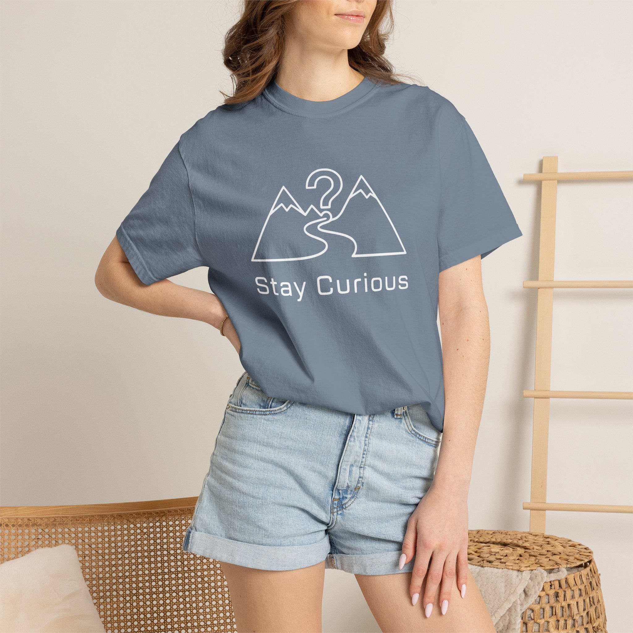 Stay Curious Simple T-Shirt